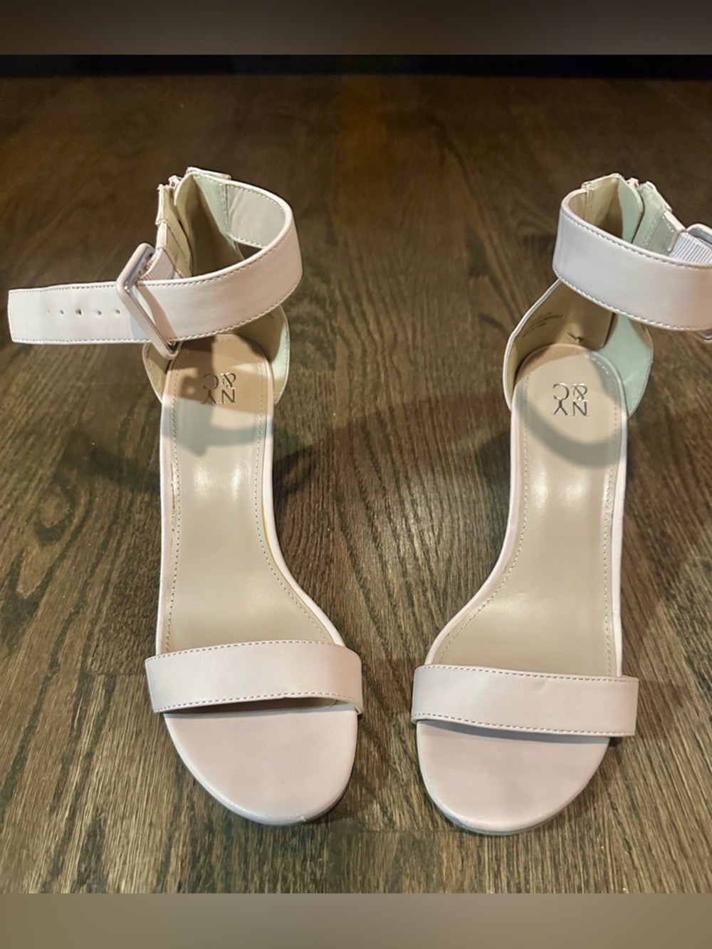 Women’s New York & Company Cream Ankle-Strap Wedge Sandals. Size 9. BNWOT.